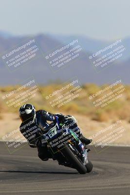 media/Oct-08-2022-SoCal Trackdays (Sat) [[1fc3beec89]]/Turn 16 (125pm)/